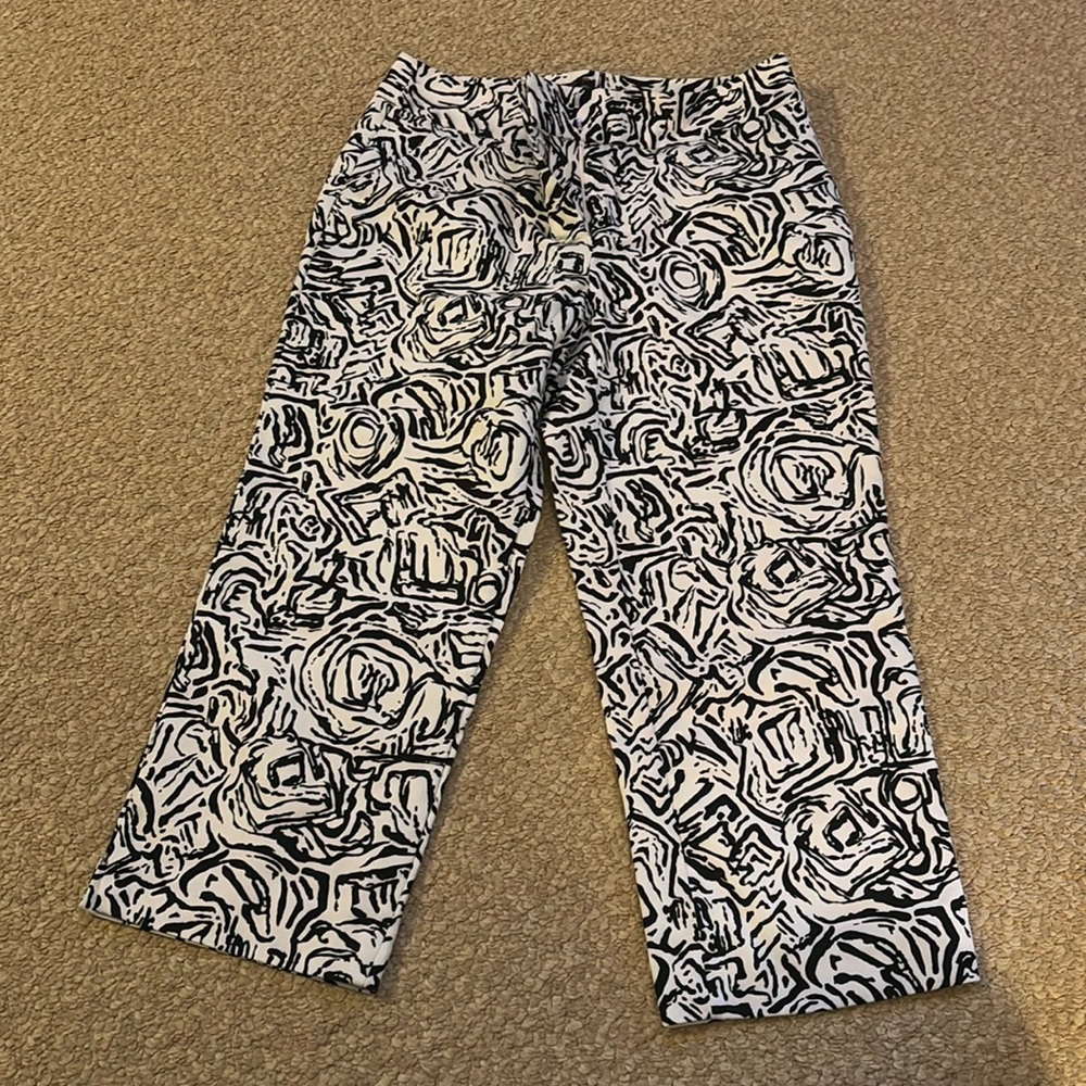 Black and white patterned cropped dress pants